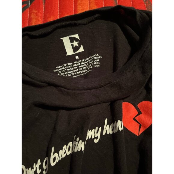 T shirt - Picture 2 of 2